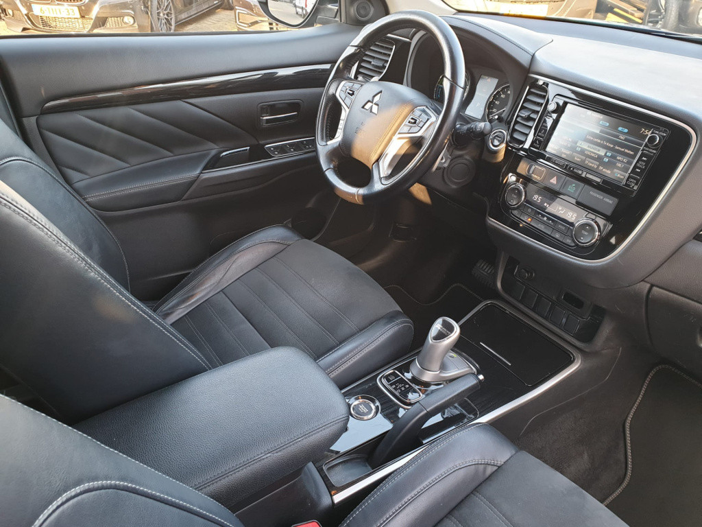 Mitsubishi Outlander 2.0 phev business edition