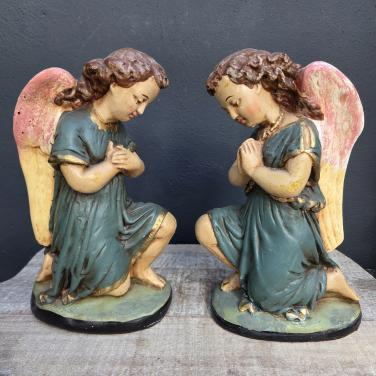 Stel brocante gipsen engelen,  25,5 cm