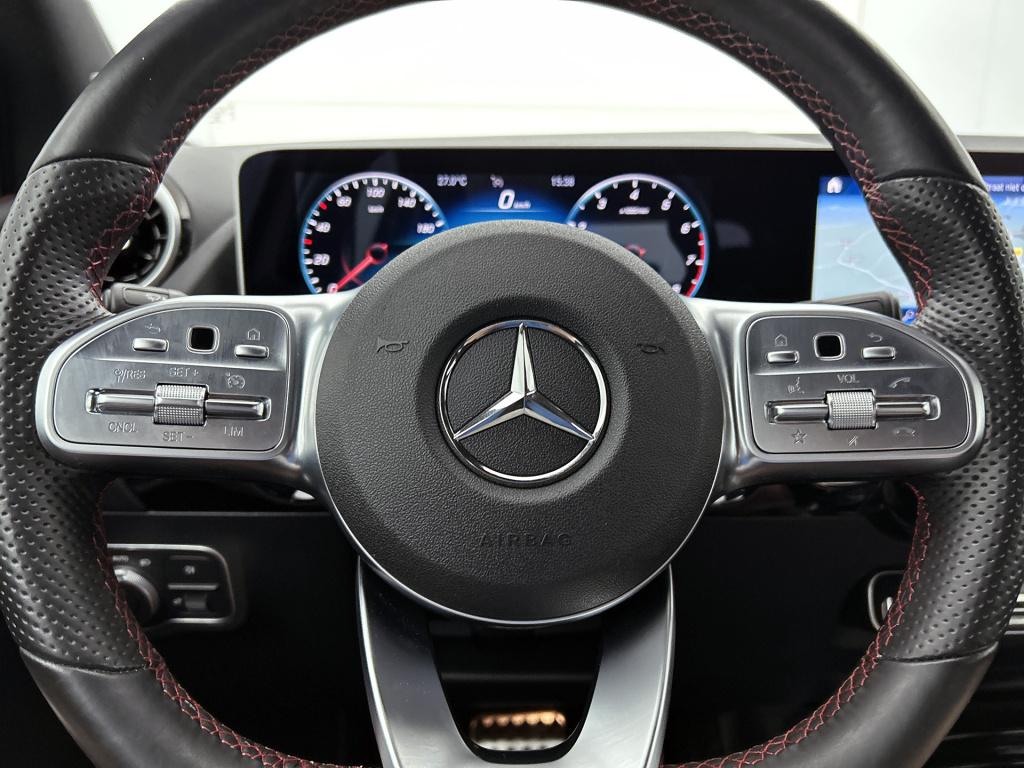 Mercedes-Benz B-Klasse 180 business solution amg | stoelverwarming | amg li