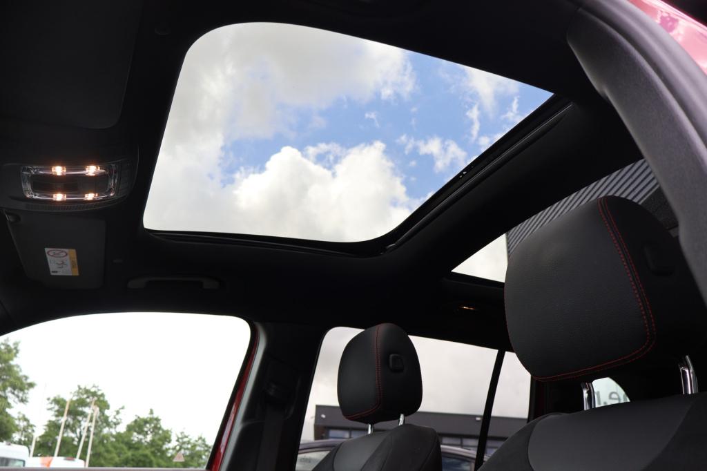Mercedes-Benz Glb 200 business solution amg 163 pk i panoramadak i trekhaak