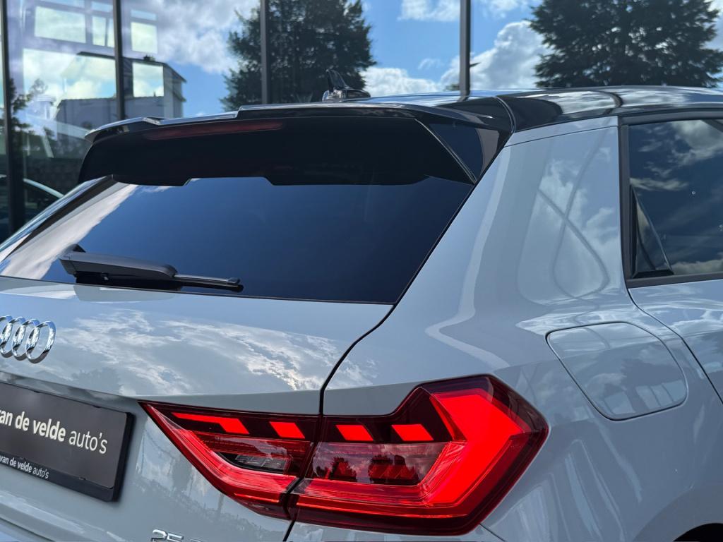Audi A1 Sportback 25 tfsi s-tronic s-line | led | navi | carplay | adapt. c