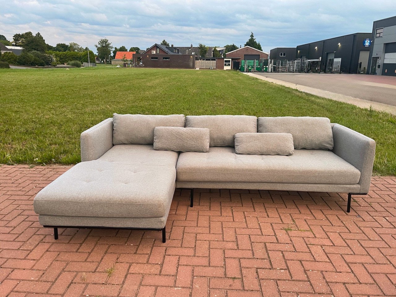 GRATIS LEVERING HEEL NL Moderne Grijze Stoffen Hoekbank