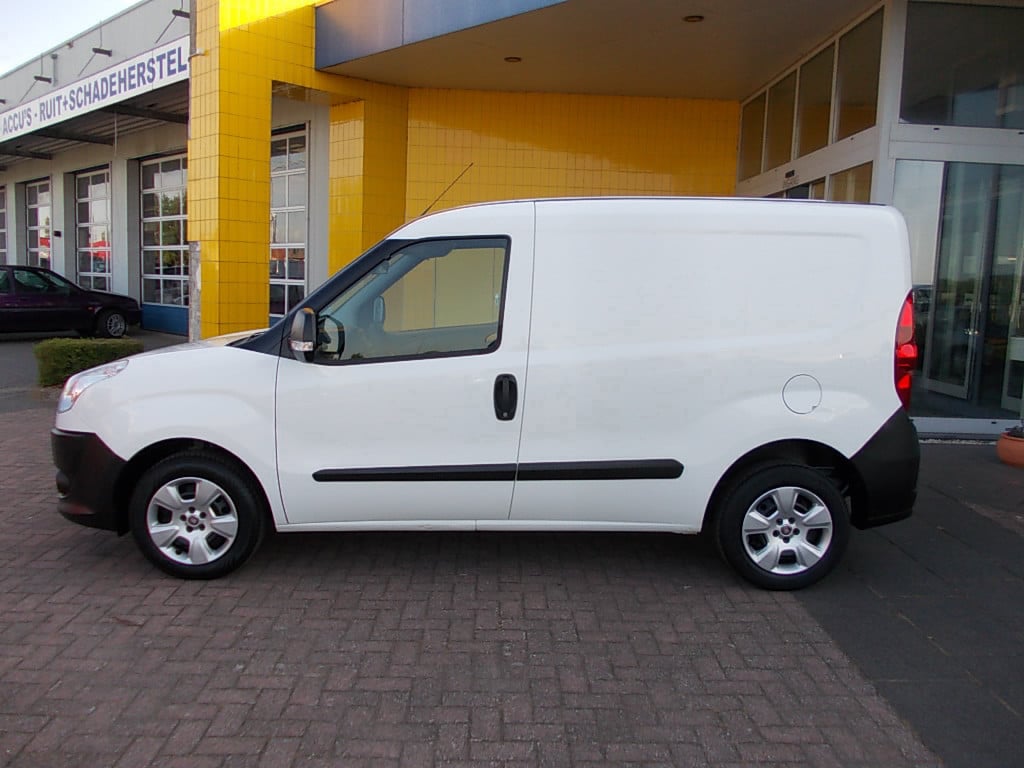 Fiat Doblo 1.3 jtd 90pk multijet 91000km airco, sch.deur