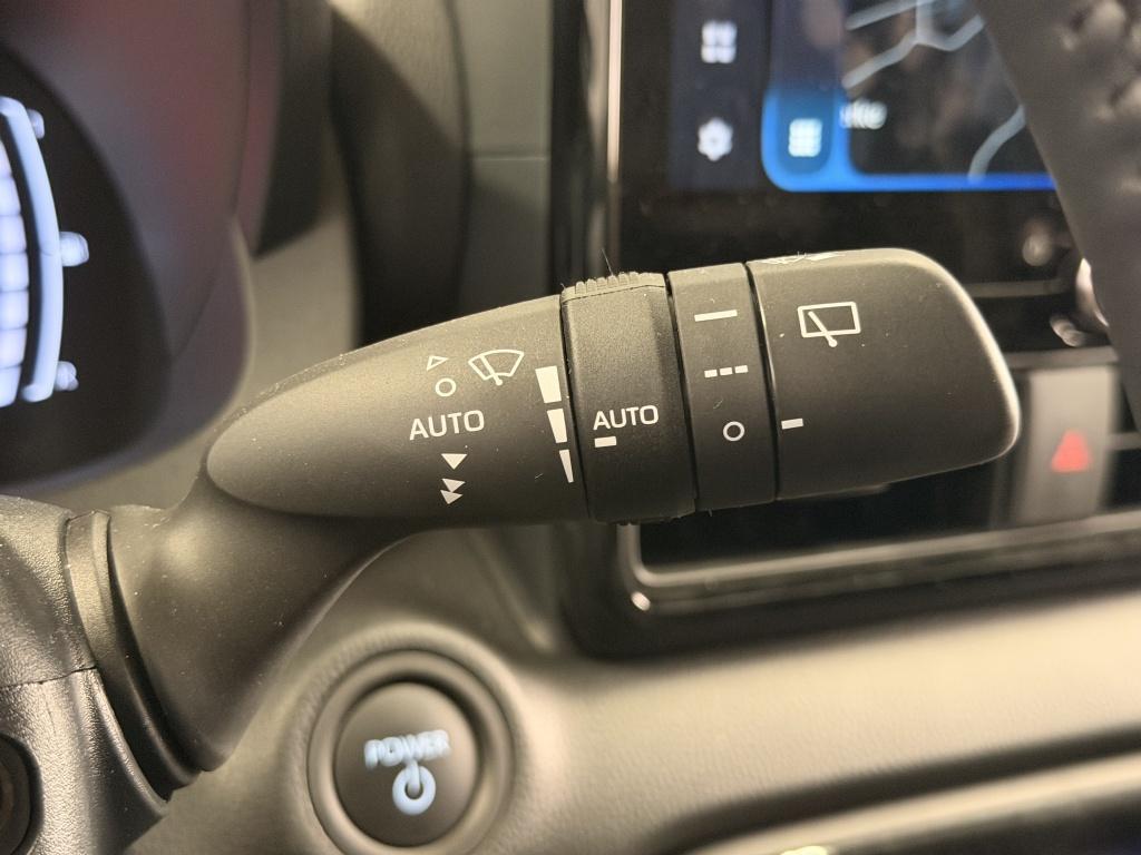 Toyota Yaris 1.5 hybrid 115 dynamic