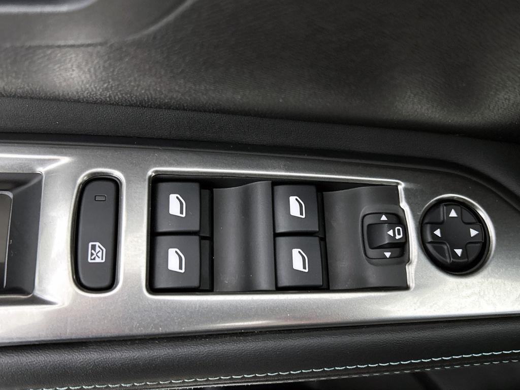 Peugeot 3008 130pk automaat allure pack | rijklaar | stoelverwarming |