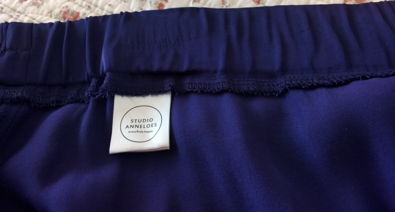 Prachtige paarse wijde broek merk Studio Anneloes