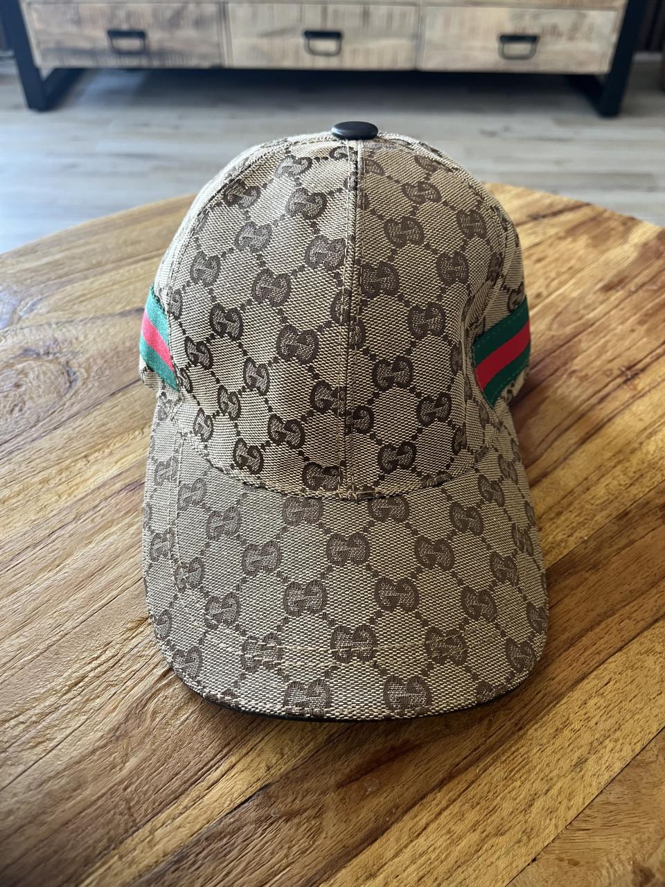 Designer petten
