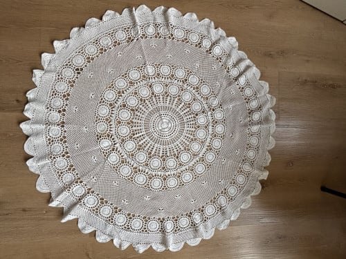 GROOT HAND GEHAAKT TAFELKLEED Ø100 cm