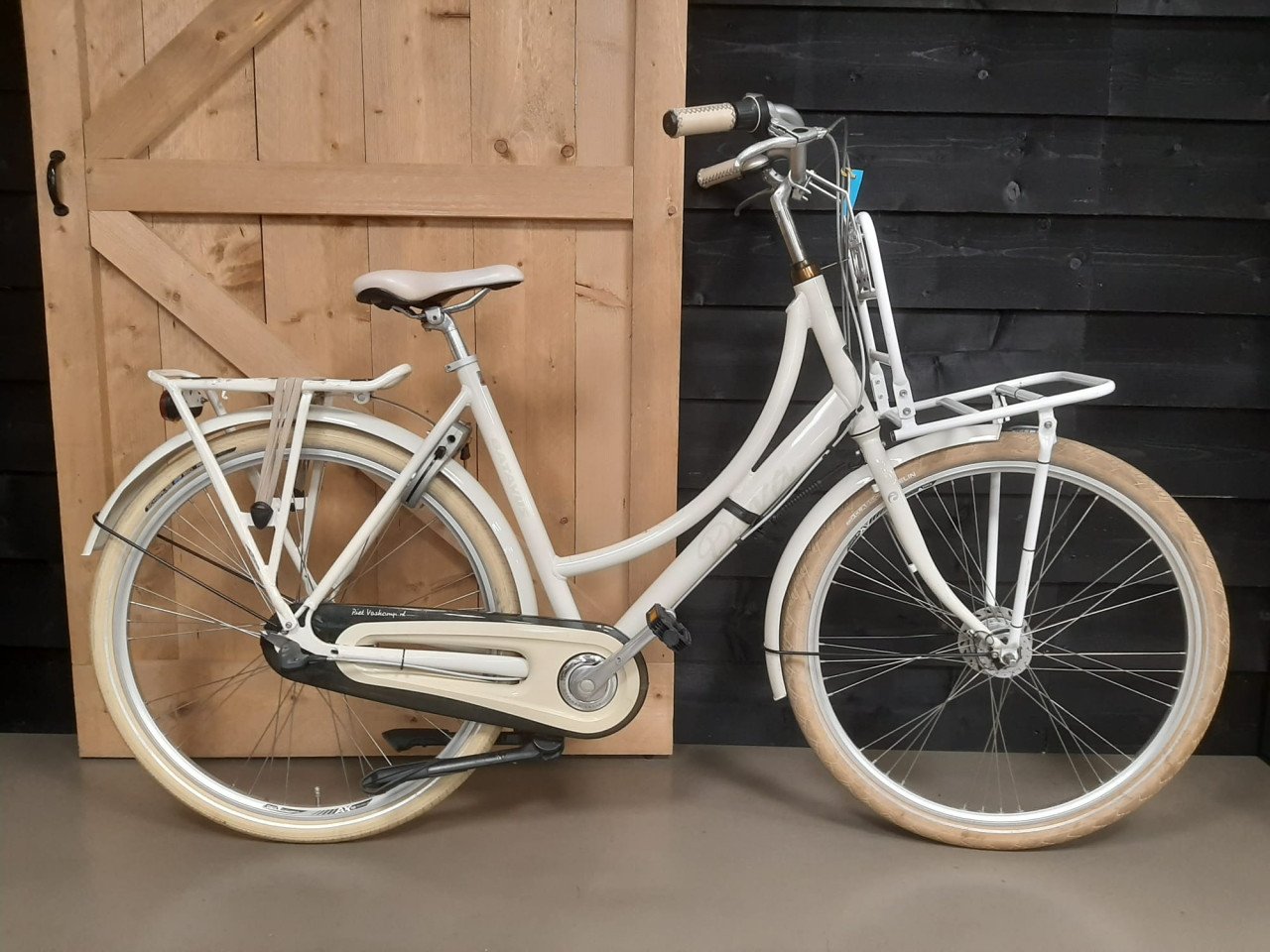 Nette Batavus Diva met 3 versnellingen