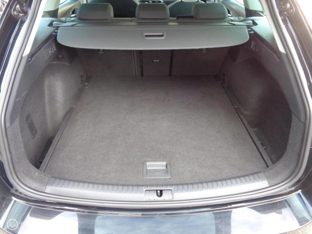 Seat Leon sportstourer 1.5 tsi style business/airco/lm velgen/carplay/pdc/c