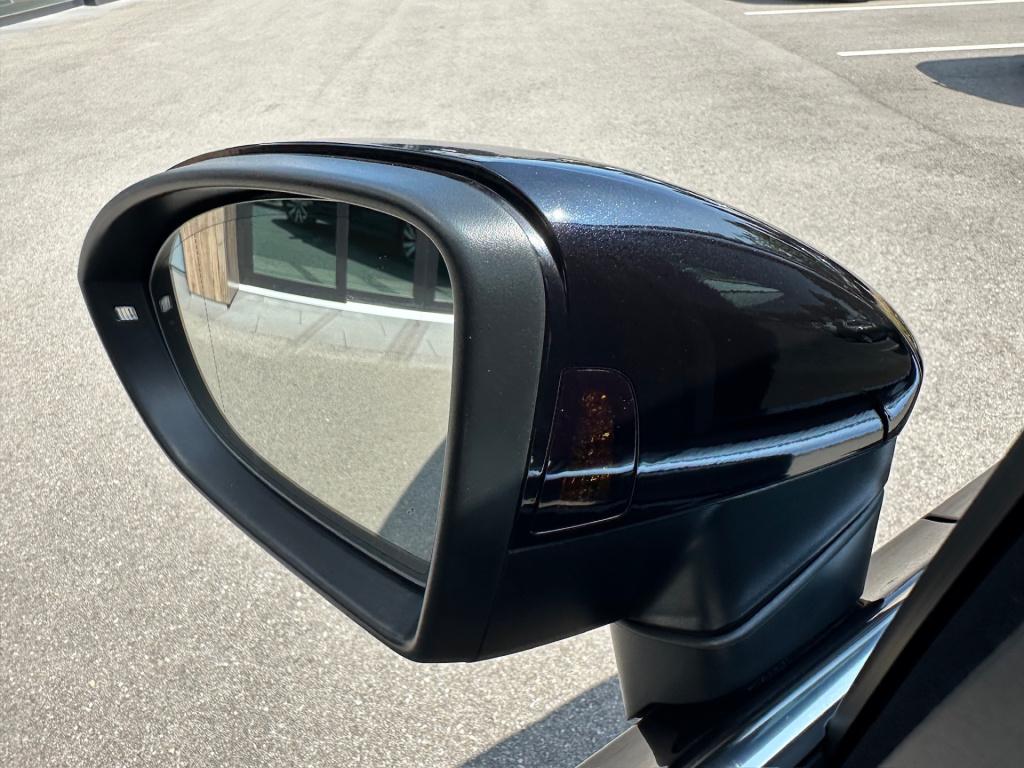 Volkswagen Touran 1.5 tsi 150pk dsg r-line highline | led | trekhaak | dode