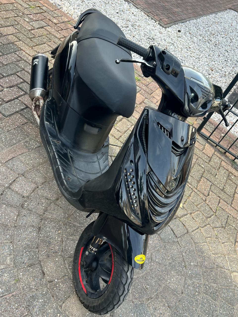 Zip 4t 50cc 2016