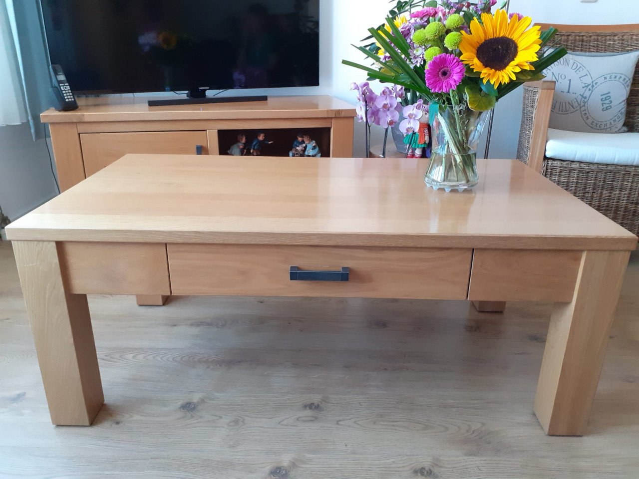 Als NIEUW: salontafel KELSEY massief EIKEN hout met lade