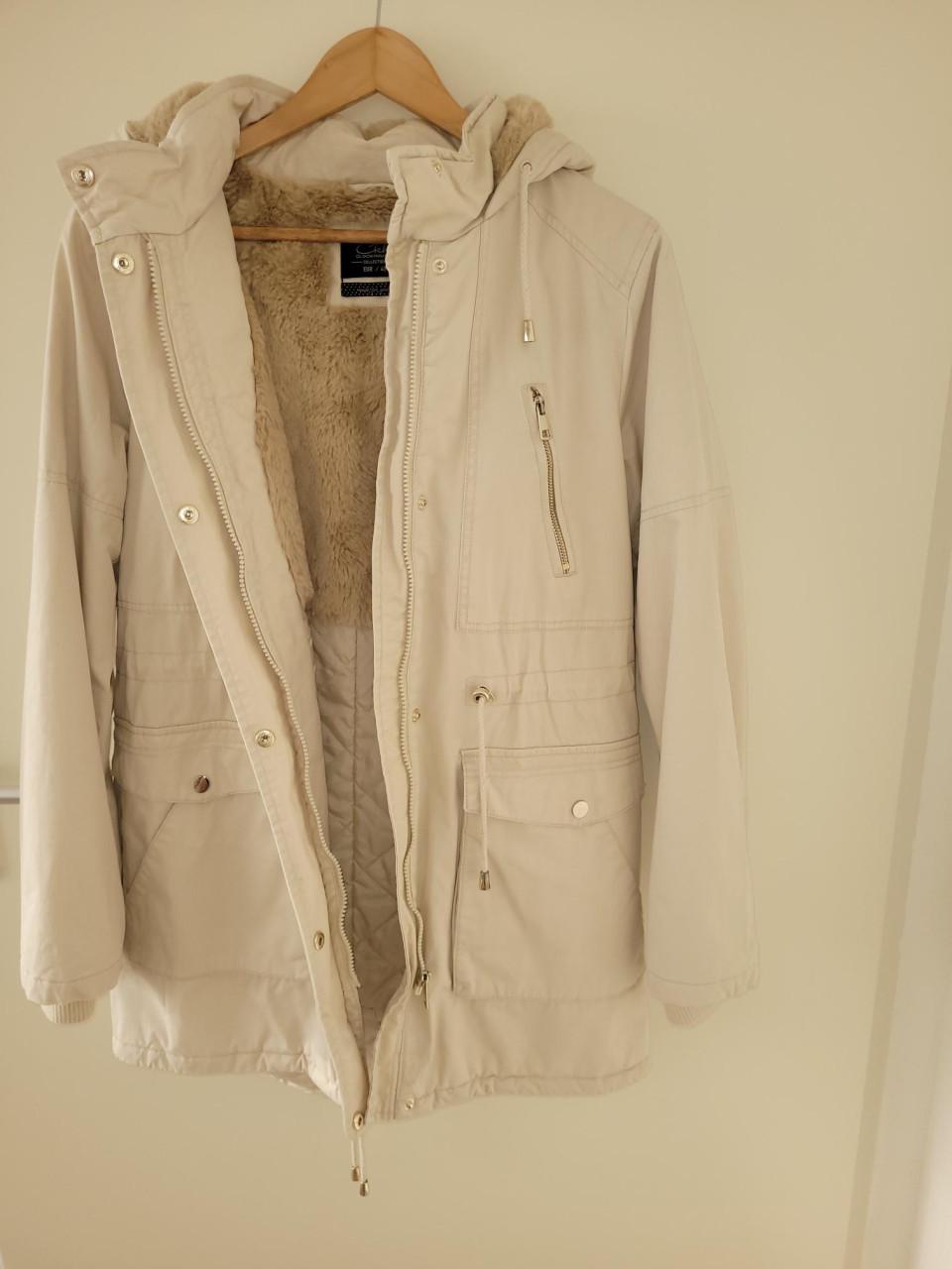 Winterjas dames (NIEUW) maat 40 – licht beige parka