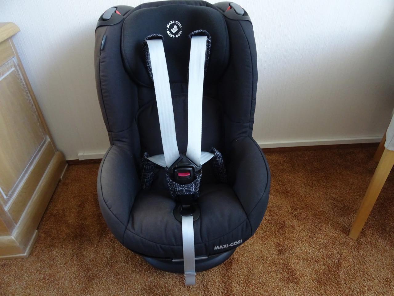 Autostoel 9-18 kg. Leeftijd 9 mnd.-4 jaar