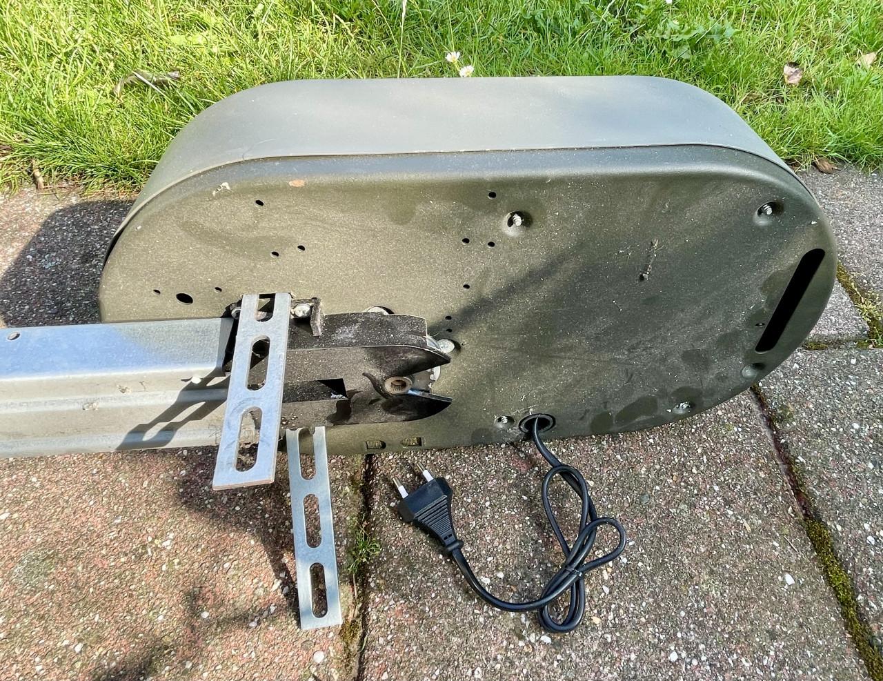 Motor voor garagedeur