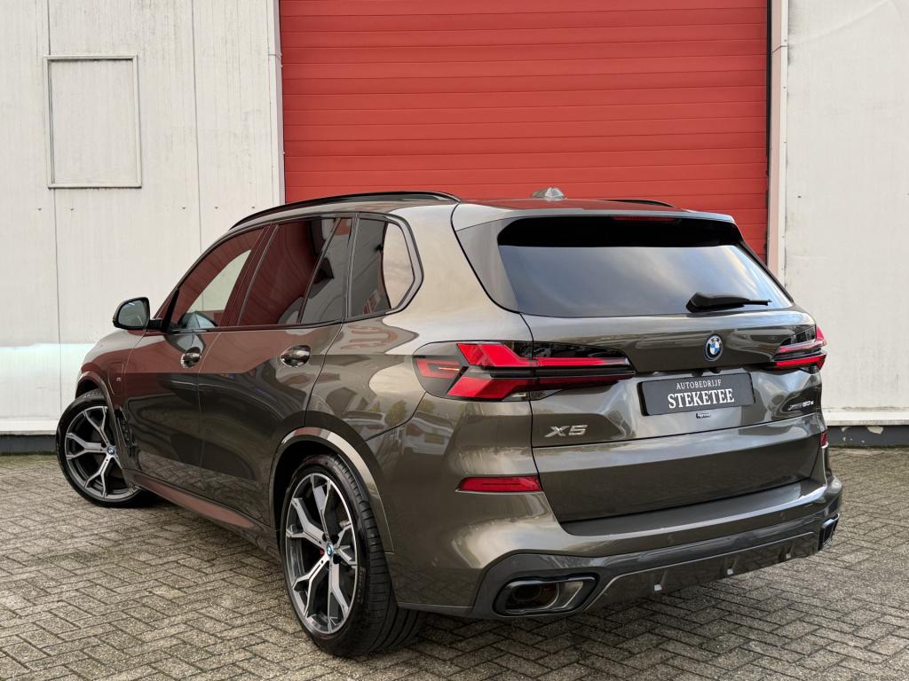 BMW X5 xdrive50e m-sport | pano | luchtvering | elek. trekhaak | rijklaar i