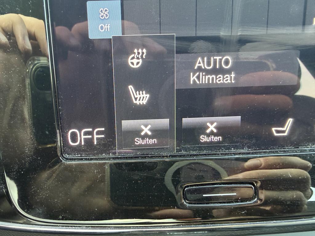 Volvo XC40 1.5 t4 recharge inscription expression