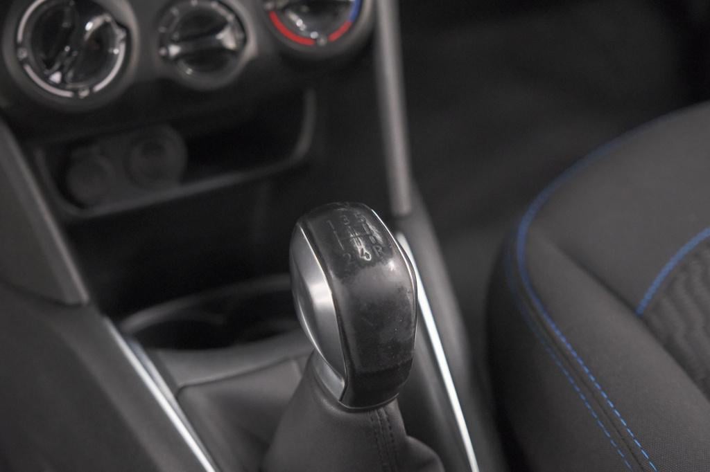 Peugeot 208 puretech 82 signature | parkeersensoren | apple carplay | navig