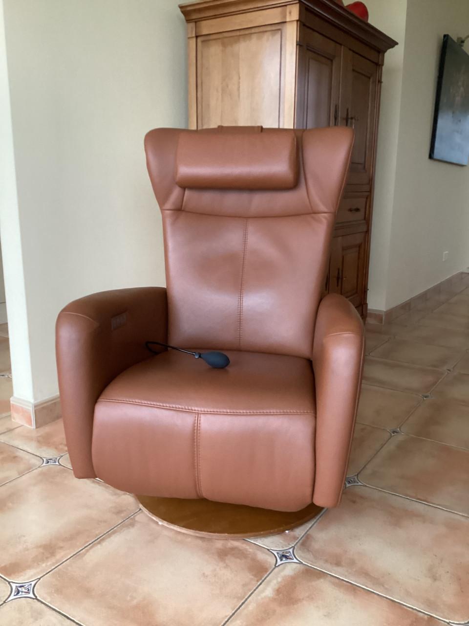 Prominent sta-op stoel/relax(draadloos)accu((showroomstaat)