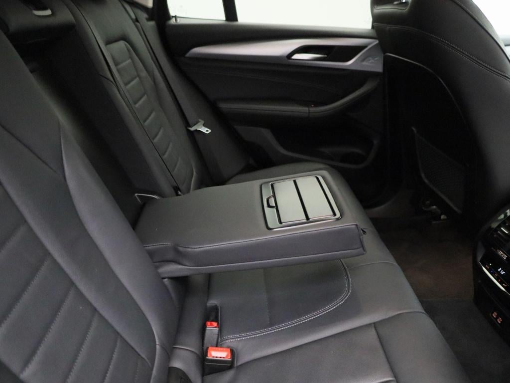 BMW X3 xdrive30e | automaat | climate control | virtual cockpit | apple car