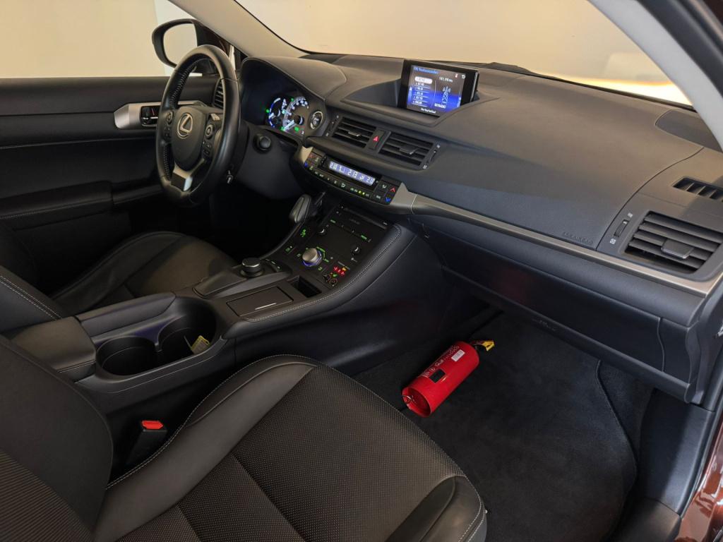 Lexus Ct 200h ultimate edition