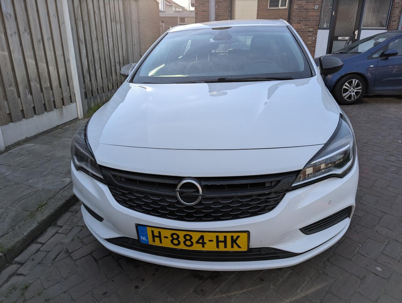 Opel Astra 1.6 Cdti 81KW 5D 2017 Wit met trekhaak
