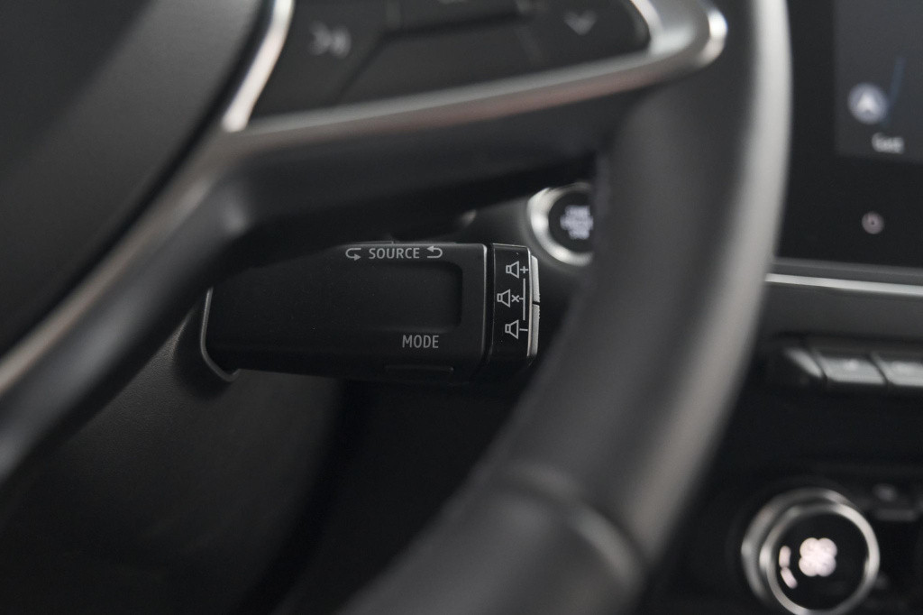 Renault Captur mild hybrid 140 edc techno | pack winter | camera | navigati
