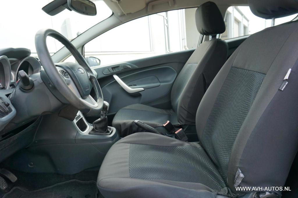 Ford Fiesta 1.4 titanium