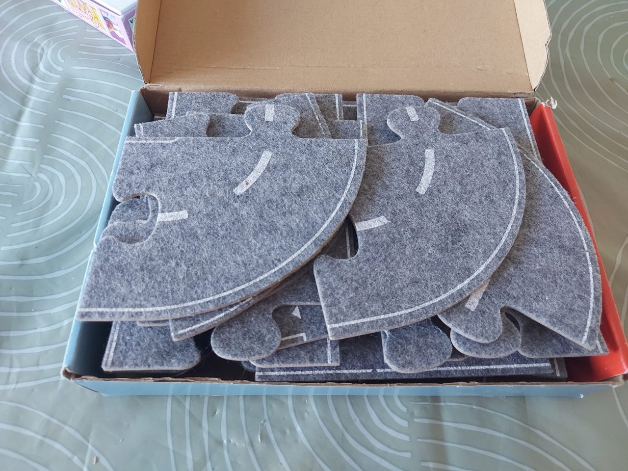 Z.g.a.n. HEMA autoweg puzzel puzzelstukken