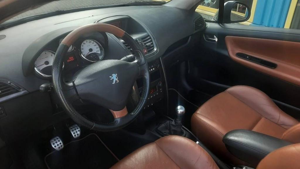 Peugeot 207 1.6 16v t feline