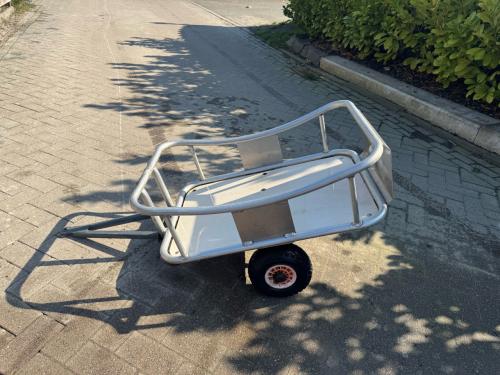 Aluminium kar voor skelter