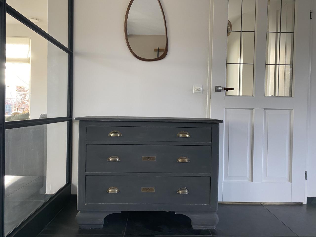 Antieke Commode / Ladenkast