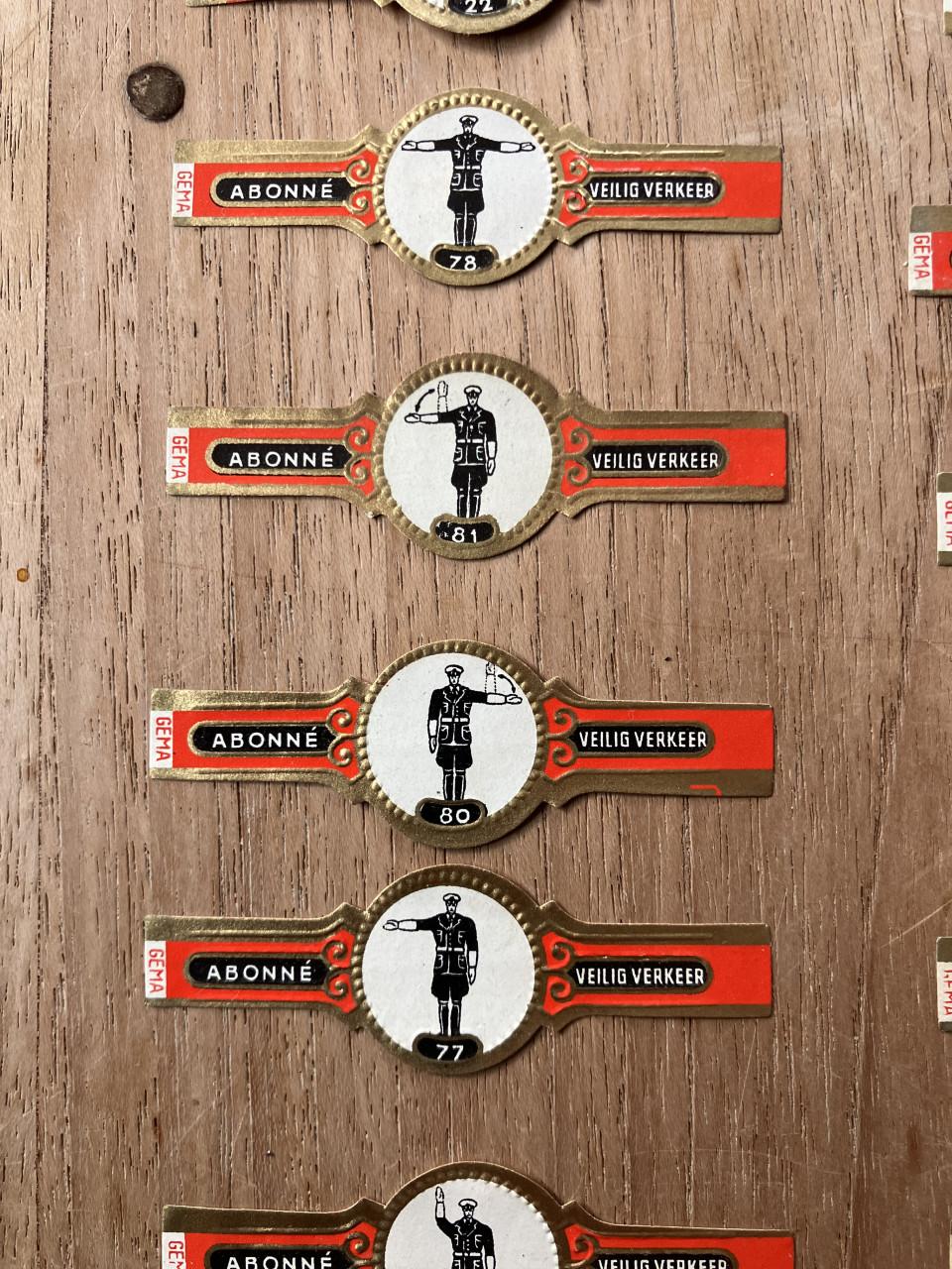 39 stuks sigarenbandjes