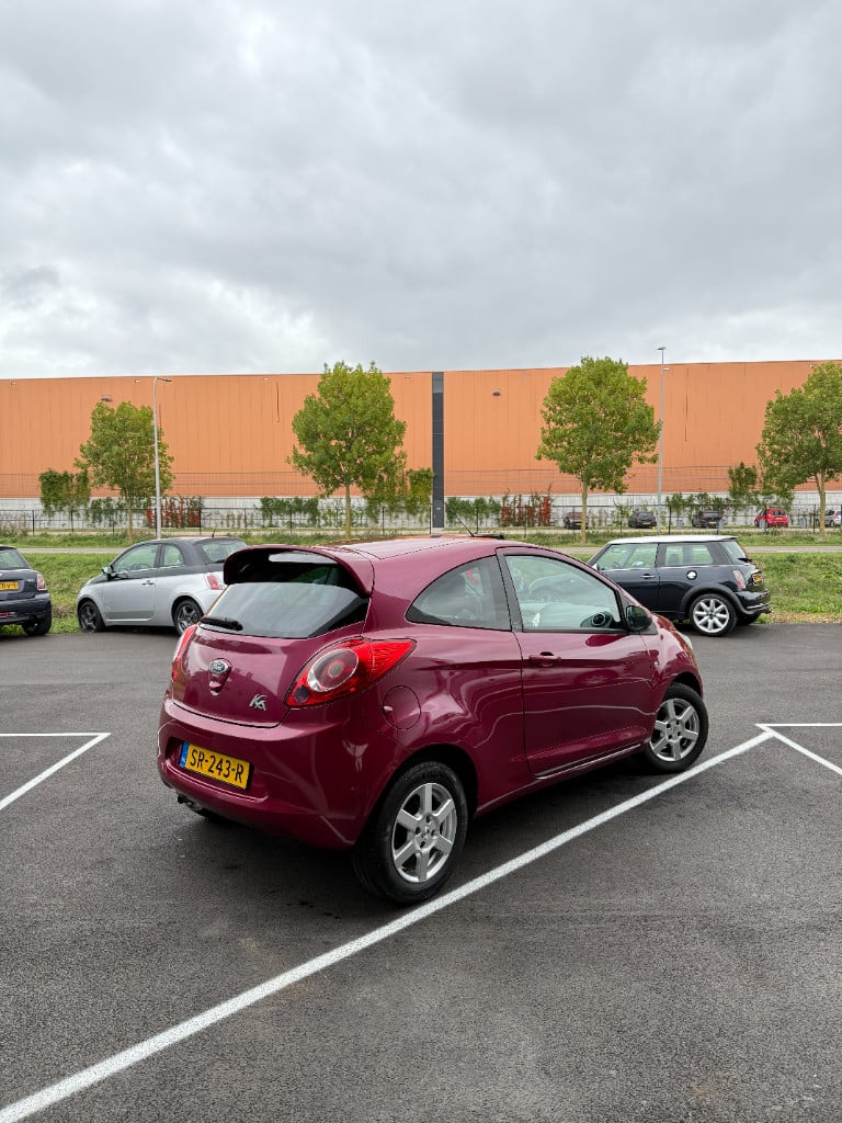 Ford KA 1.2 - titanium - airco