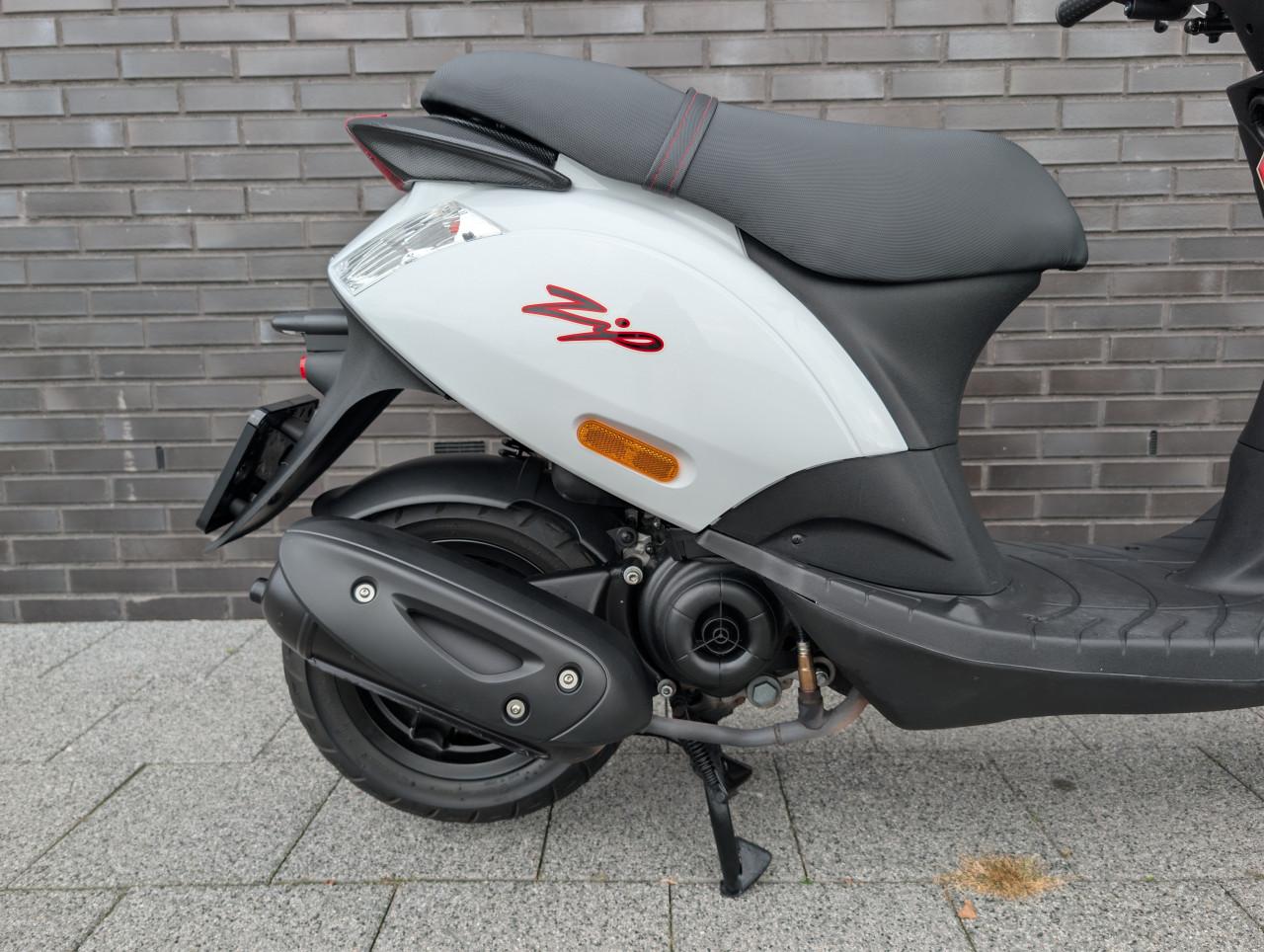 Piaggio Zip 4t Nieuwstaat