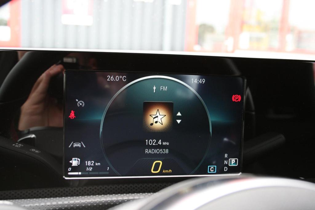 Mercedes-Benz A-Klasse 180 business solution amg