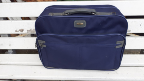 Koffer zachte , blauw met inhoud rugzak + tas + kleine tas