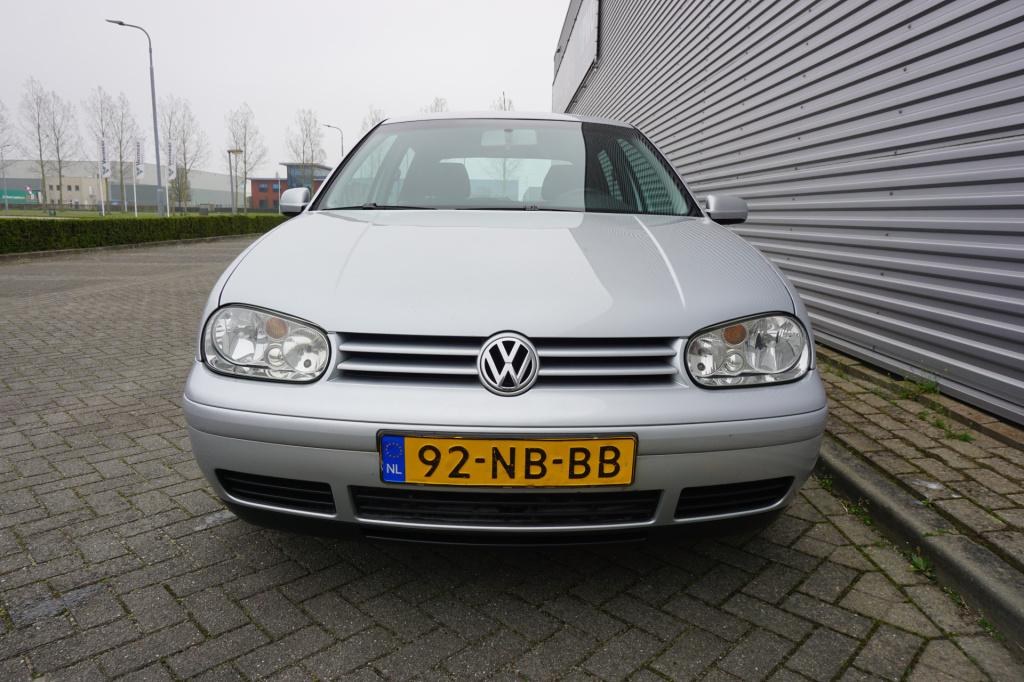 Volkswagen Golf 1.6-16v ocean airco / elektr. ramen / trekhaak / nap / apk 