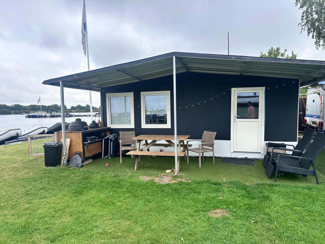 Te huur; tentchalet op de paardekreek