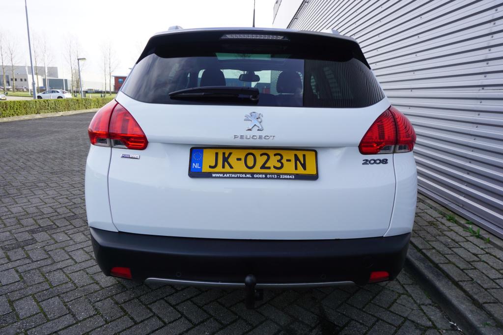 Peugeot 2008 1.2 puretech allure climate / navi / cruise / pano / parkeers.