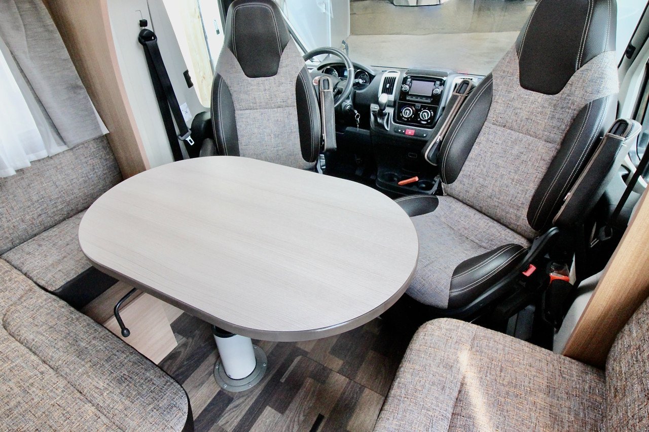Knaus Sky Ti (AUTOMAAT,Lage Lengtebedden,38000KM!!!)
