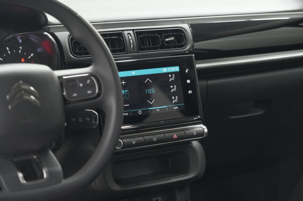 Citroen C3 puretech 82 plus | parkeersensoren | navigatie | apple carplay