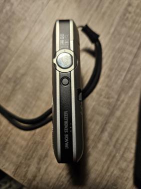 Werkende mooie Canon Digital IXUS 100 IS camera met tas...