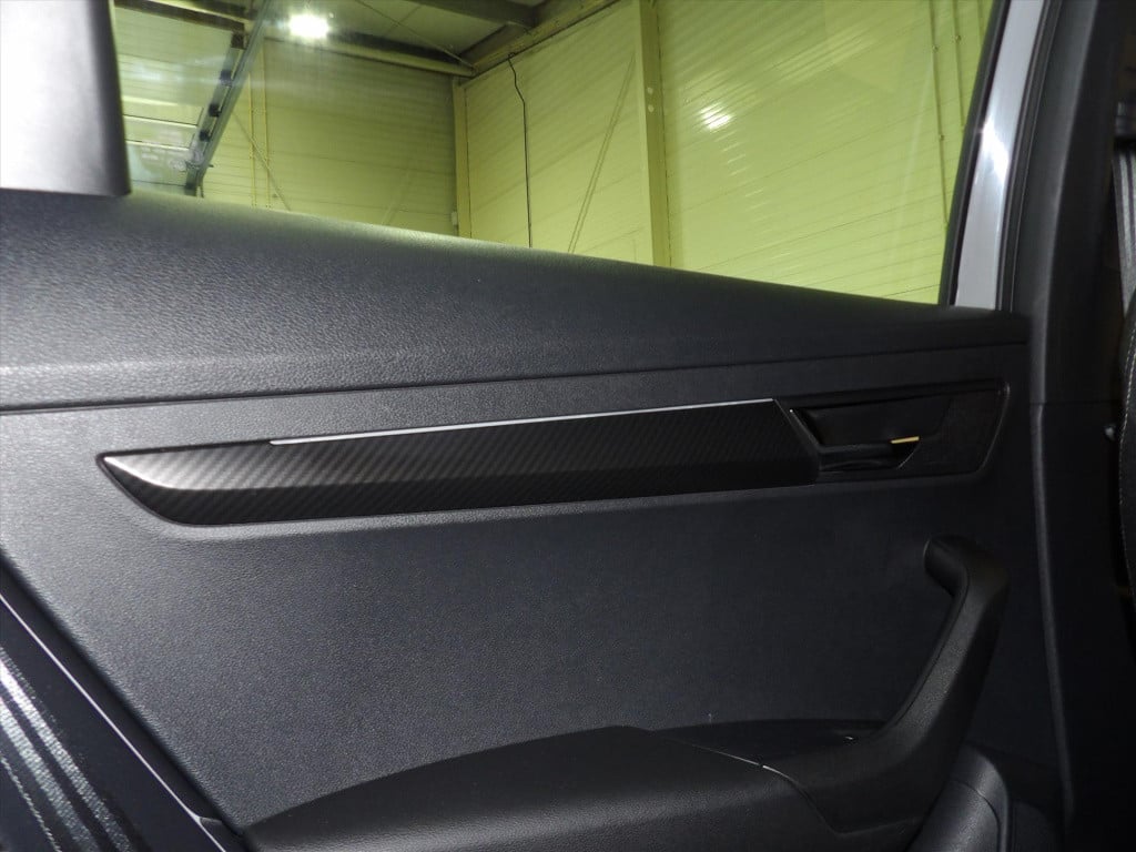 Skoda Karoq 1.5 tsi act greentech 150pk dsg-7 sportline business