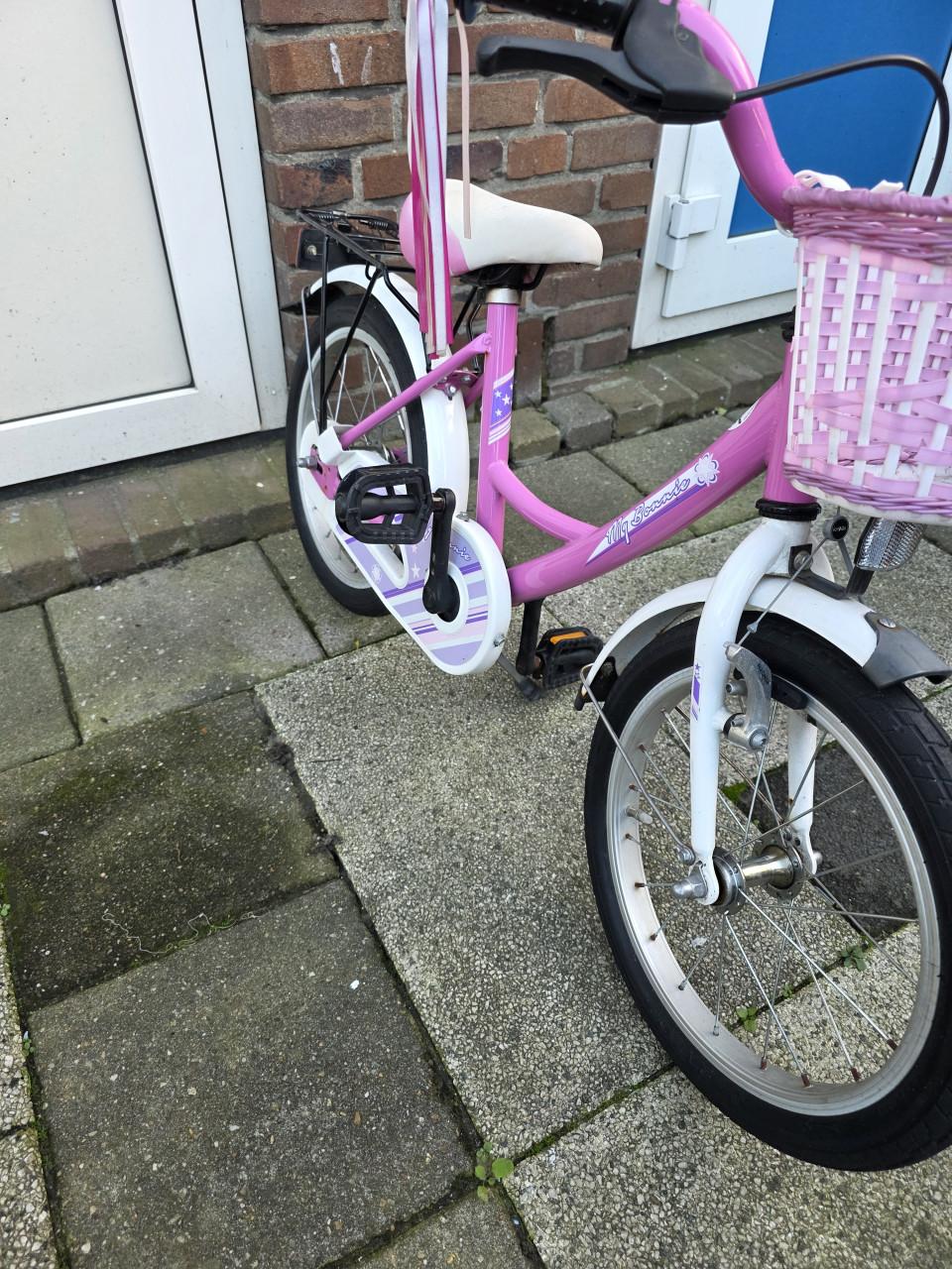 My BONNIE-Meisjes fietsje in zeer goed staat-16 inch-5 tot 7 jaar