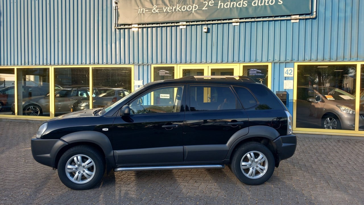 Hyundai TUCSON 2.0 i Dynamic Cross bj:2007 airco lm-velgen apk 2026 !!