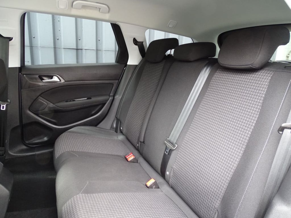 Peugeot 308 sw 1.5 bluehdi blue lease navi | bluetooth | apple carplay | an