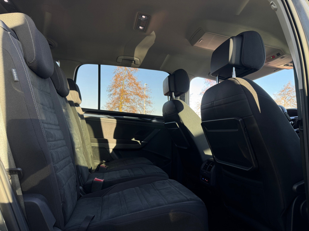Volkswagen Touran 1.5 tsi highline business r 7p * navigatie * camera * car