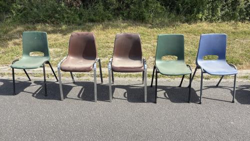 Partij stoelen